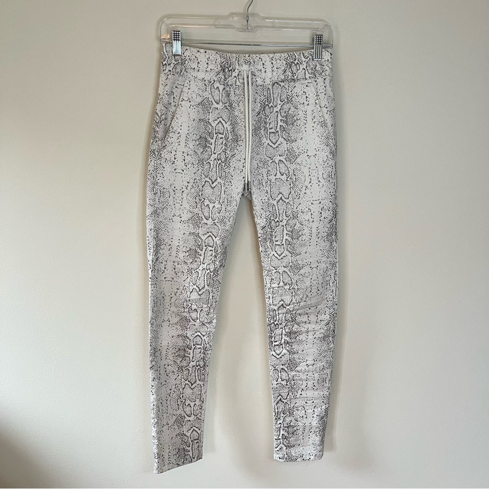 Bevy Flog Shely High Rise Drawstring Pull On Pant… - image 2